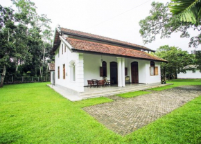 Villa Indrasiriya  Ахангама